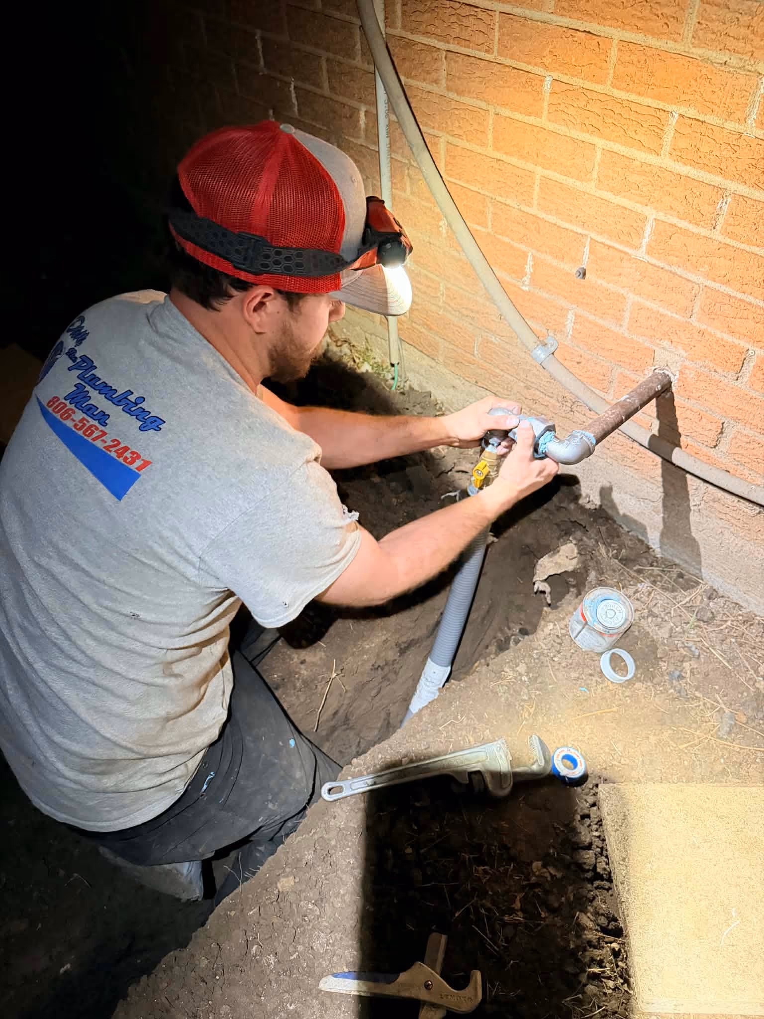 Dan the plumbing man offers 24 hour plumbing service to help you in your time of need around Amarillo Tx